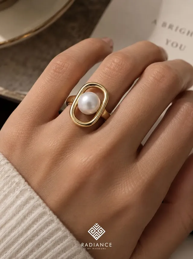 Radiance by Hakoura — pearl ring close-up