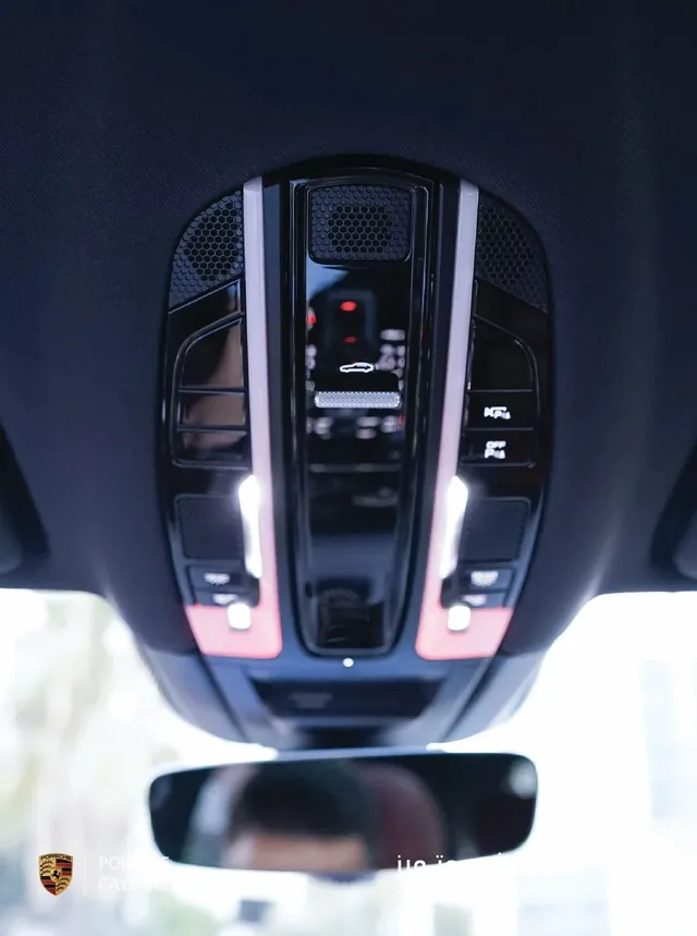 Shaybeth Motors — Porsche overhead console